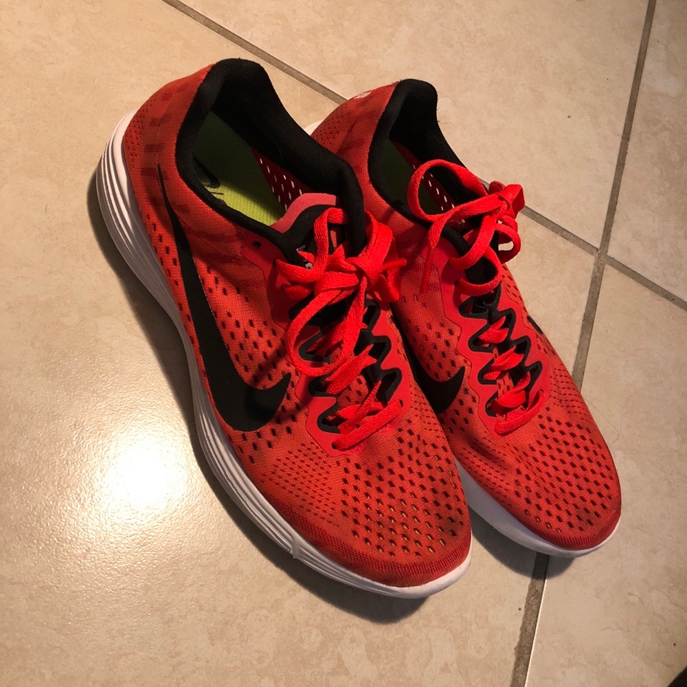 NIKE RACER RED